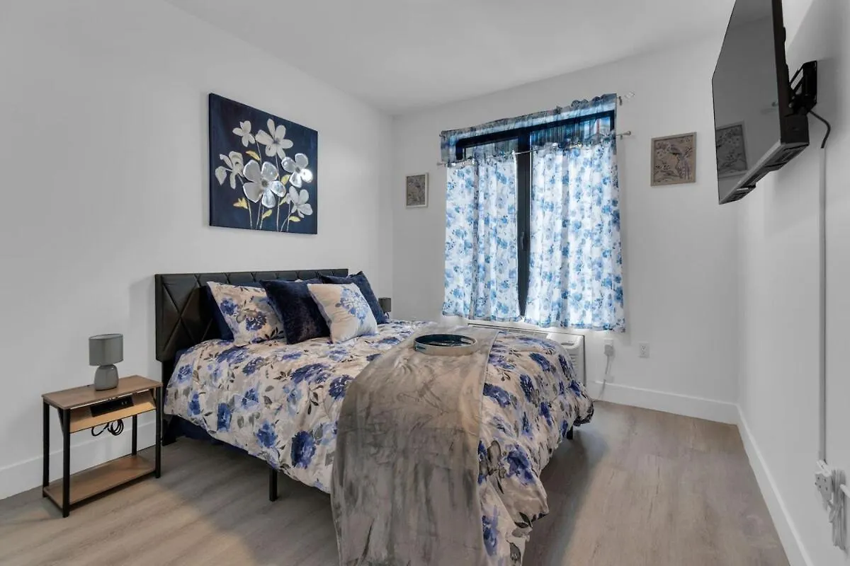 Blue Bliss Indoor Pool, Free Parking, Near Nyc Apartment Elizabeth United States