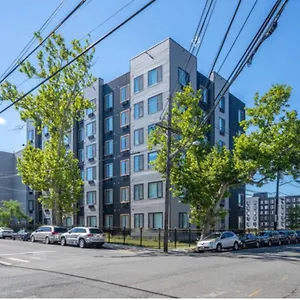 Spacious Bd,ewr Airpt,nyc,prudential Center, Free Free Pkng, American Dream Mall Apartment